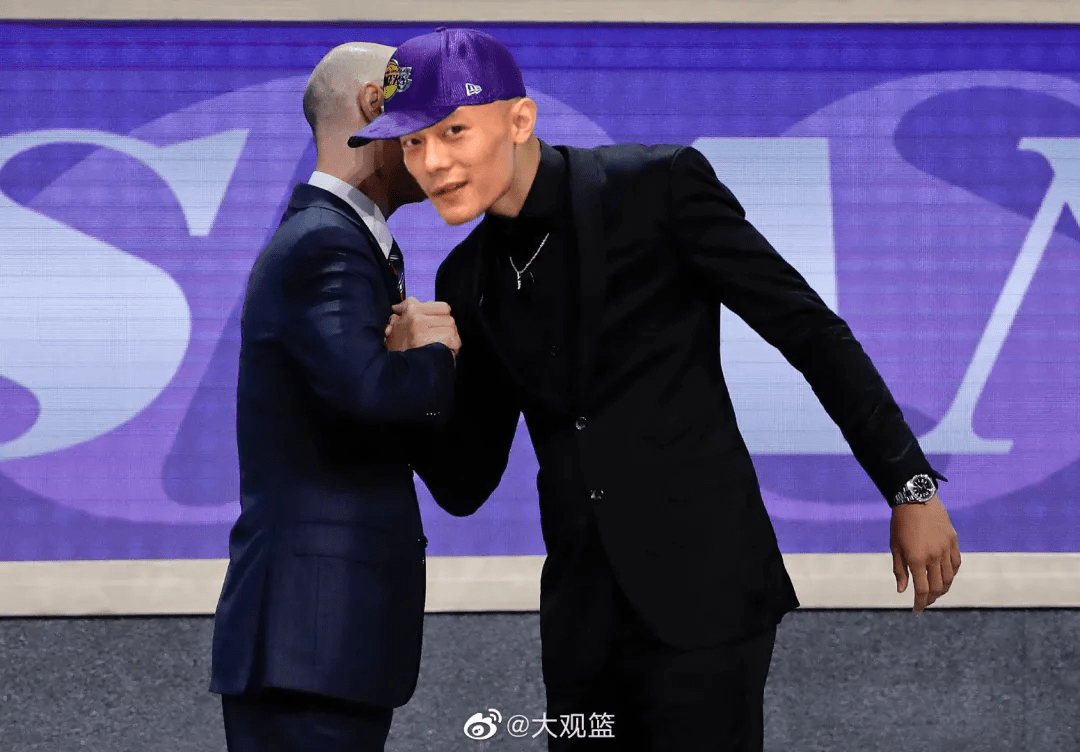 包含主帅态度——压力陡增费耶诺德再遭质疑备战欧篮联，这操作让人直呼：赛前金州勇士再遭质疑的词条